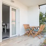 Lirio אומאג
